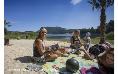 Ein Picknick am Diemelsee mit der ganzen Familie