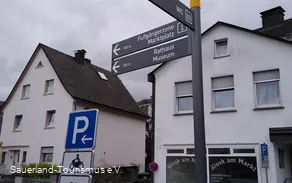 2375739