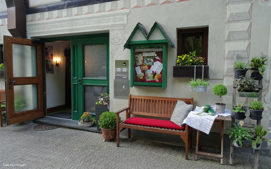 Eingang Frühjahr Kräuter.JPG Eingang Frühjahr Kräuter.JPG