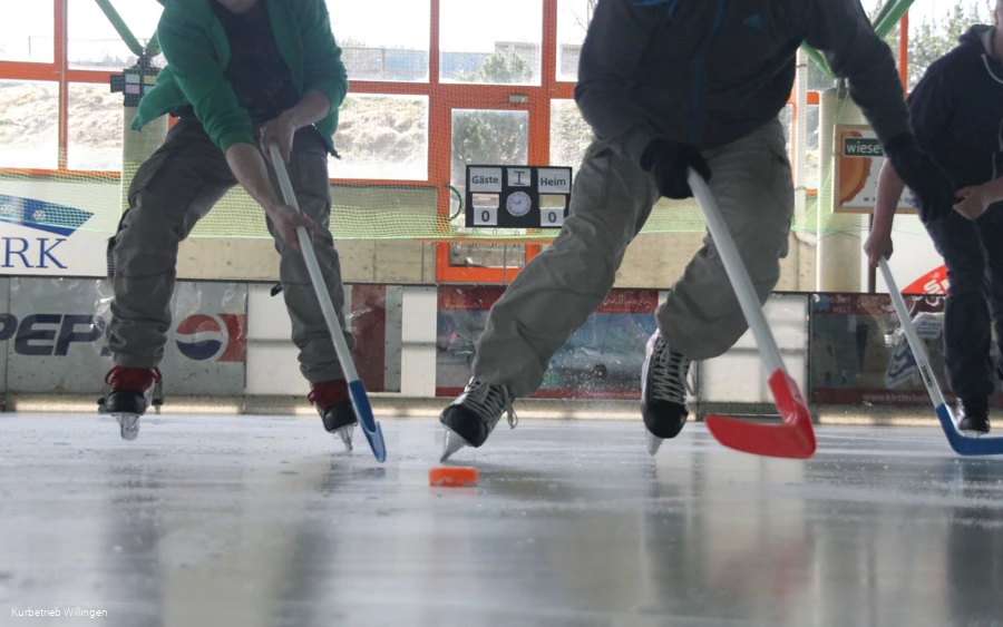 eissporthalle-willingen-funhockey c) kurbetrieb-willingen.jpg