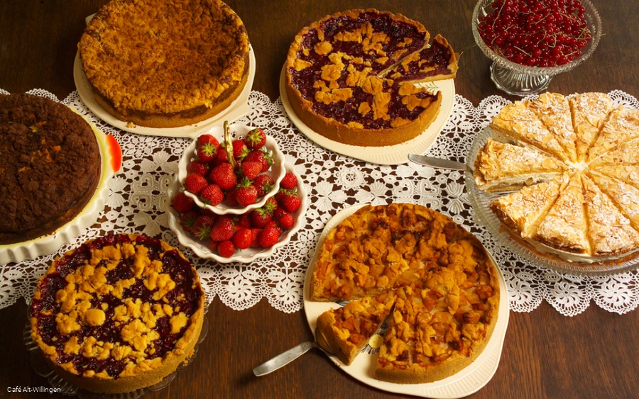 Kuchenbuffet-1024x682.jpg Kuchenbuffet-1024x682.jpg