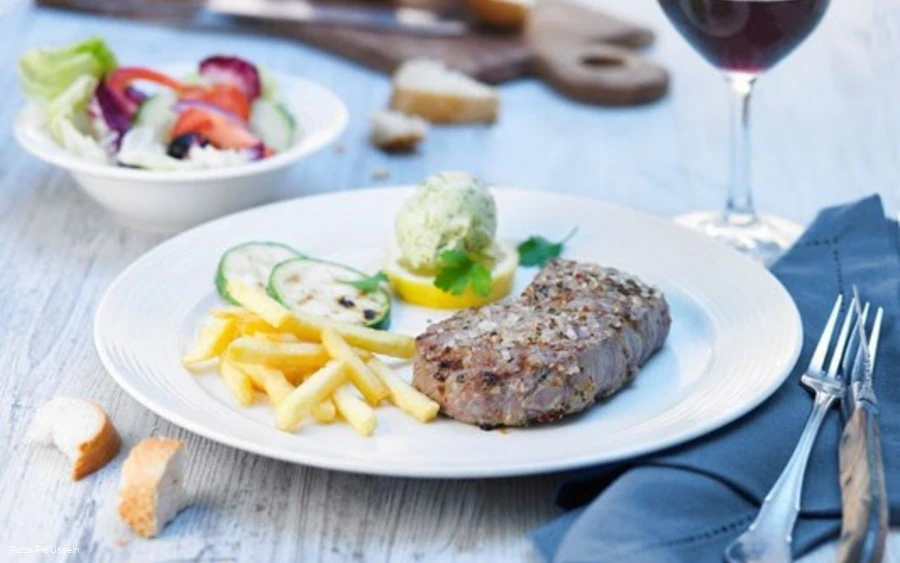 pizza-pie-usseln-steak.jpg pizza-pie-usseln-steak.jpg