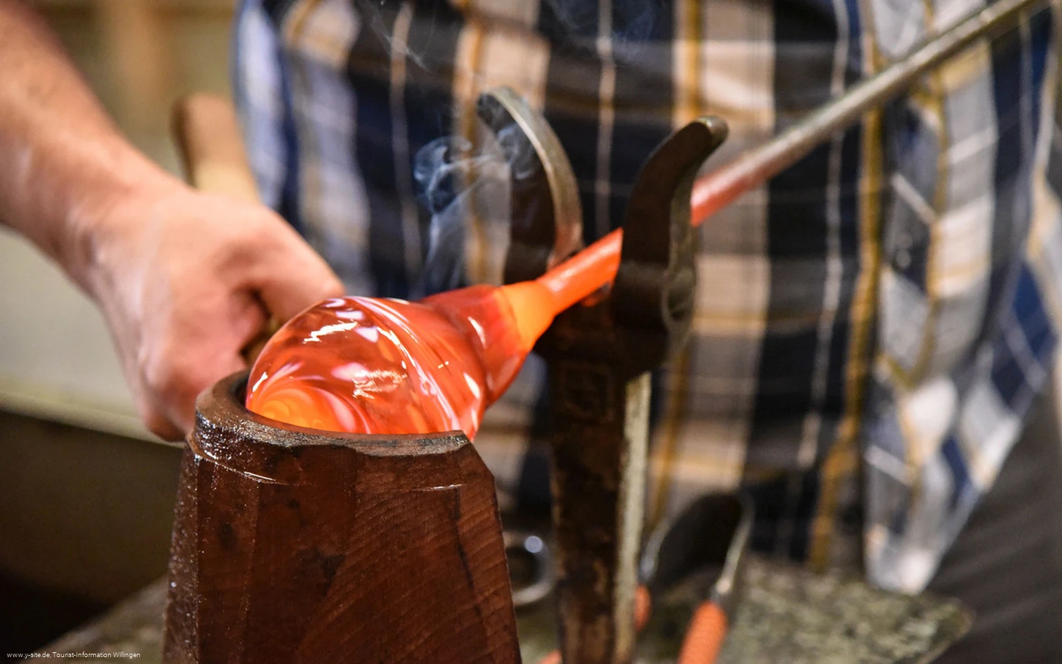 glasblaeser-willingen c) y-site.de.jpg