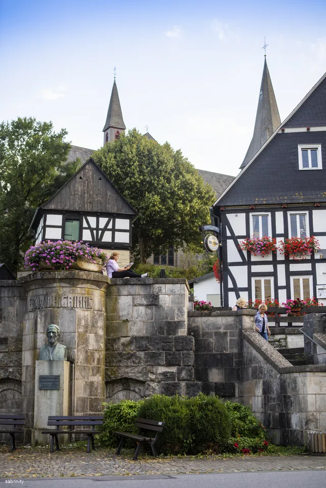 sabrinity_assinghausen014.jpg
