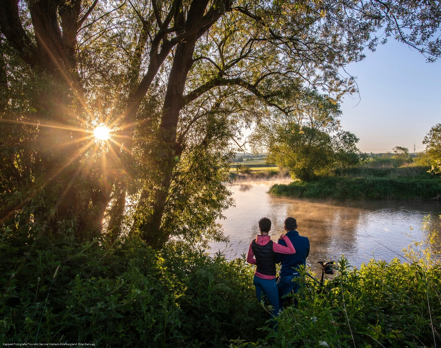 Sonnenaufgang an der Eder-Mündung