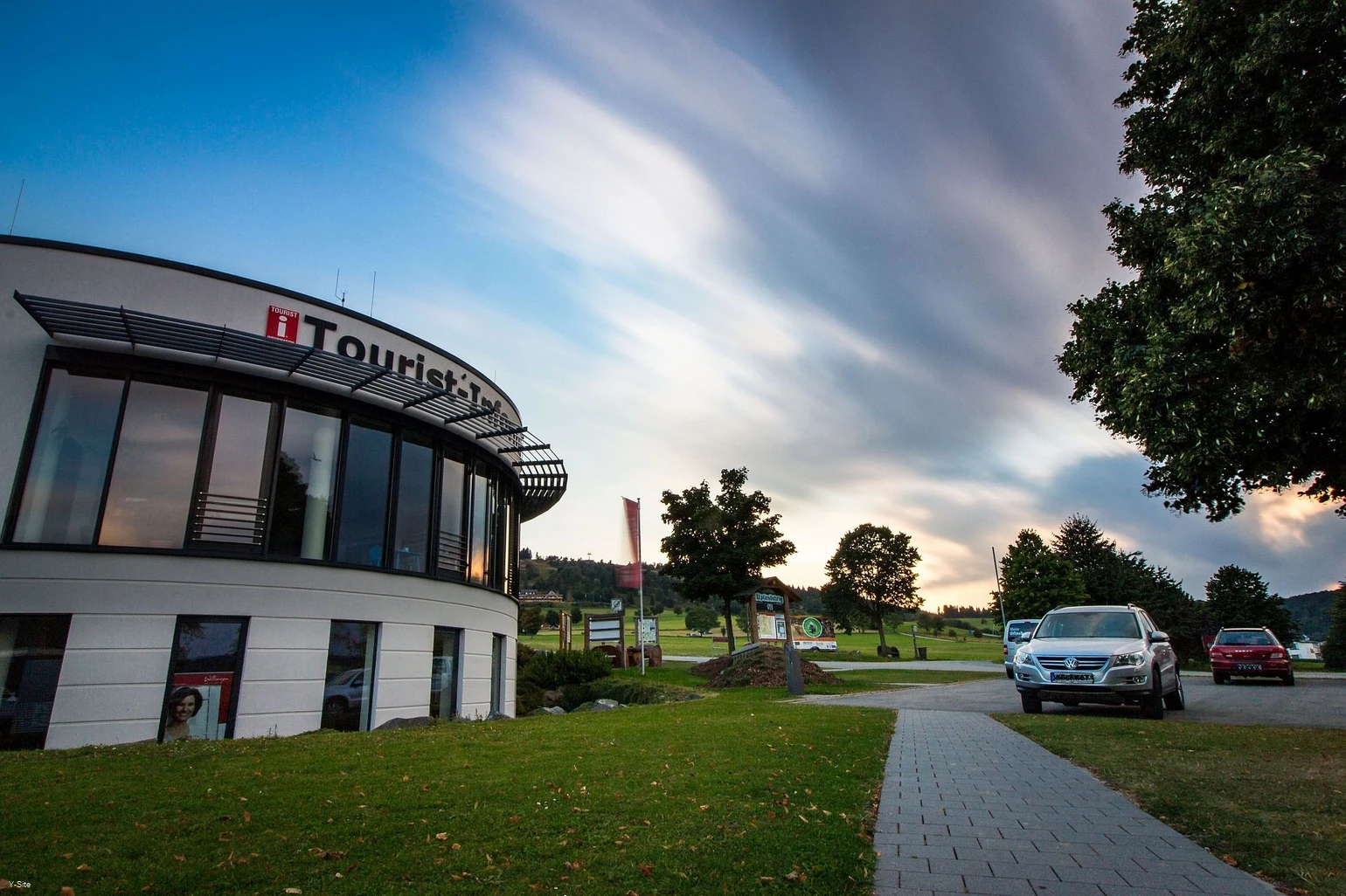 parkplatz-besucherzentrum-willingen.jpg