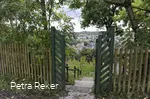 Blick auf Neuenrade durch das Tor vom Weinberg