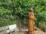 Der Schäfer neben der Sagenbank