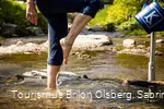 Sprung über das Wasser