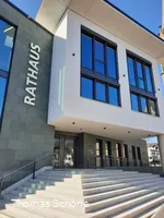 Rathauseingang (Thomas Schöne).jpg