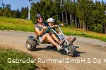Mutter und Kind auf Mountaincart